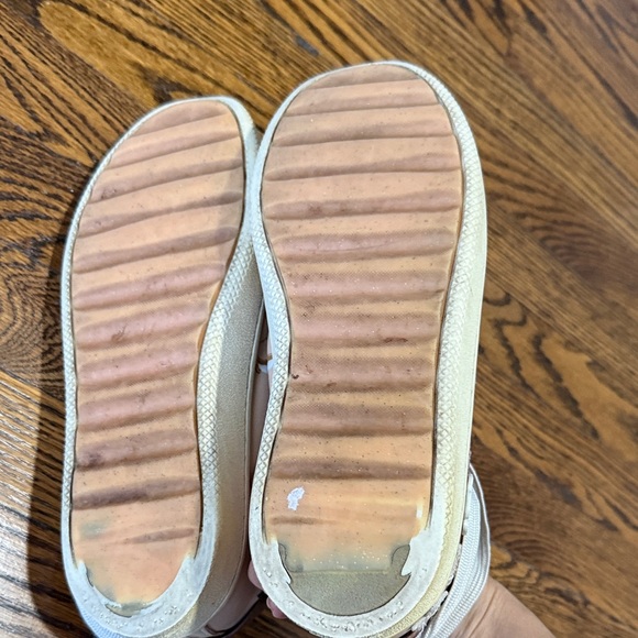 Coach light pink Sneakers with cherry and floral details - Picture 5 of 5